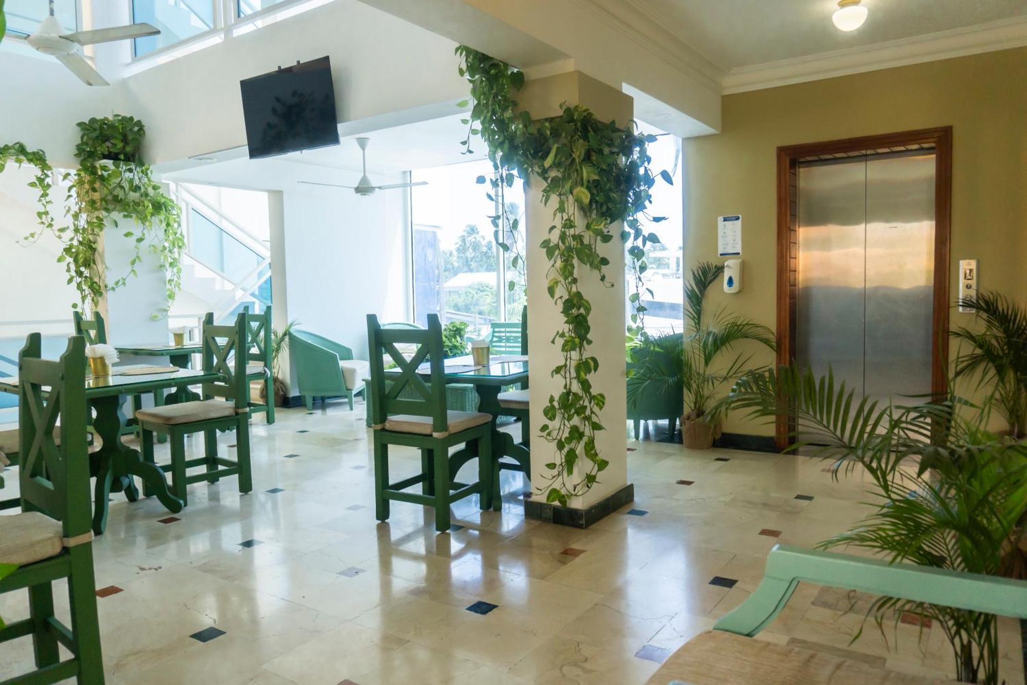 Coast Hotel 3*